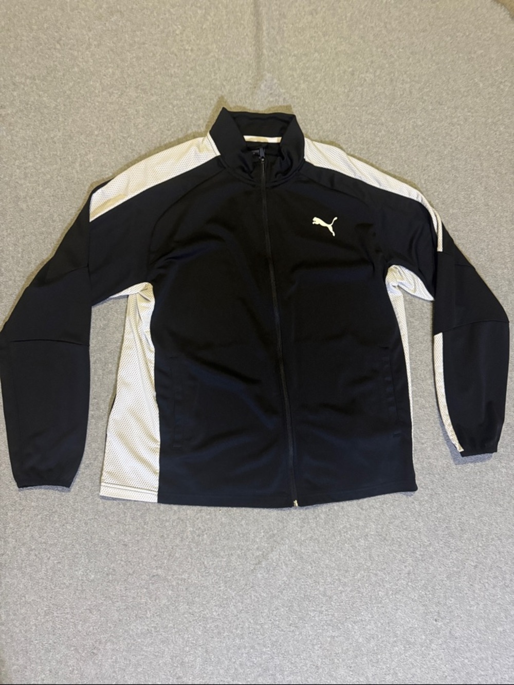 Puma Men’s L Black and White Performance Zip-Front Jacket
